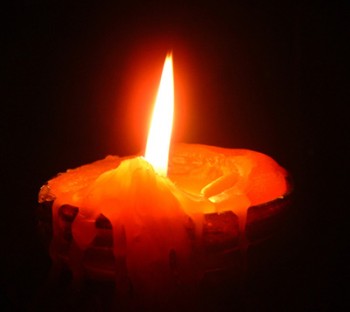 candela1.jpg (28.04 KiB) Vizualizat de 5942 ori candela1.jpg