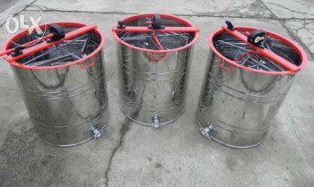 45704129_1_644x461_centrifuga-apicola-reversibila-4-rame-inox-noua-ucraina-suceava_rev015.jpg